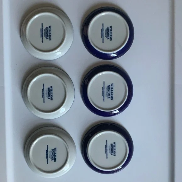 Williams Sonoma mini Blue and White Plate Set of 6 - Picture 2 of 9